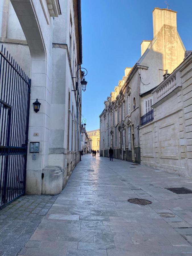 Le Souplex Des Ducs Apartment Dijon Exterior photo